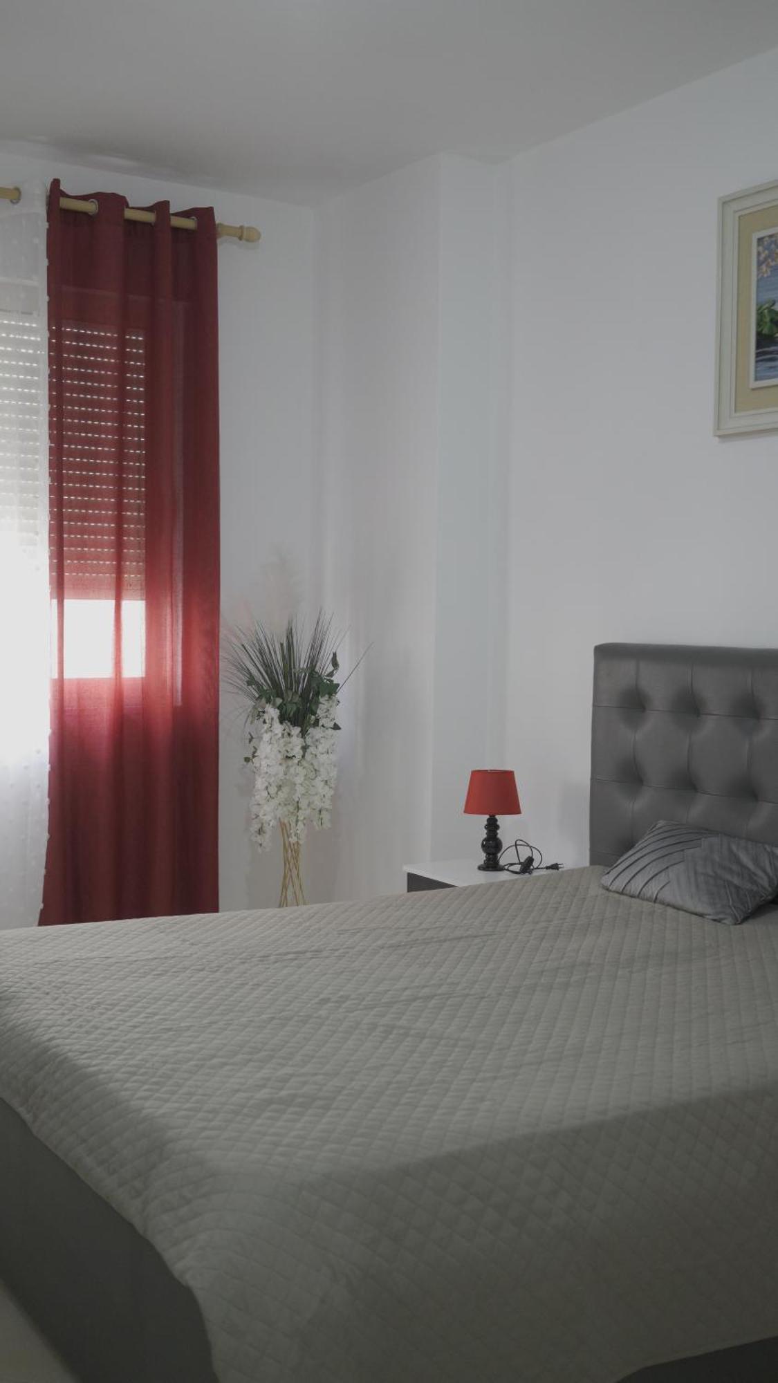 Ohana Apartments ドゥラス エクステリア 写真